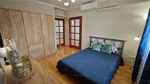 Eladó tégla lakás